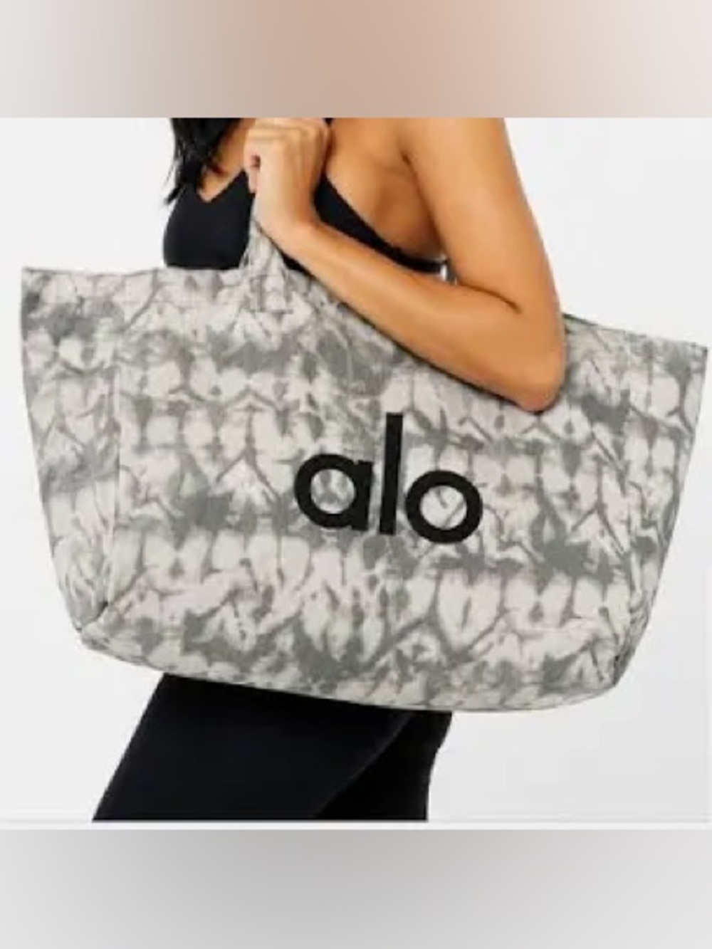ALO Yoga Gray Tie-Dye Oversized Weekend Tote